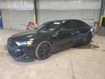 2021 Audi S8 WAU8SAF83MN022323