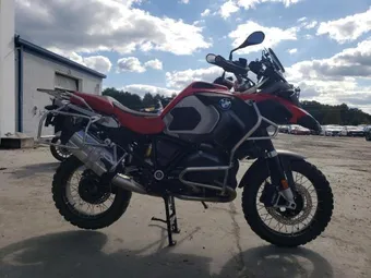 2016 BMW R WB10A1204GZ665373