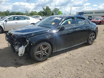 2021 Mercedes-Benz A-Class W1K3G4FB8MJ274318