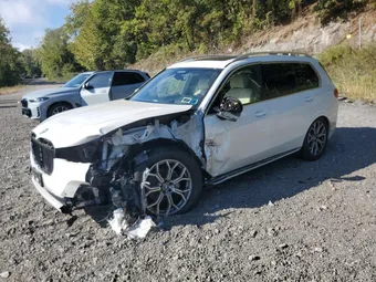 2022 BMW X7 5UXCW2C03N9K49672