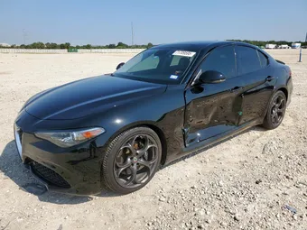 2018 Alfa Romeo Giulia ZARFAECN3J7576417