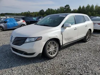 2018 Lincoln MKT 2LMHJ5AT2JBL00287