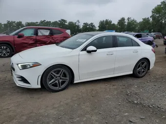 2019 Mercedes-Benz A-Class WDD3G4FBXKW031285
