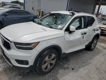 2022 Volvo XC40 YV4AC2HKXN2769773