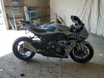 2022 Suzuki GSXR1000 JS1DM11H4N7100269