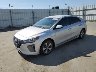 2018 Hyundai Ioniq KMHC75LD0JU060838