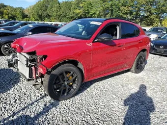 2021 Alfa Romeo Stelvio ZASPAKBN4M7D18966