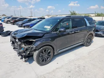 2022 Kia Carnival KNDNE5H39N6061502