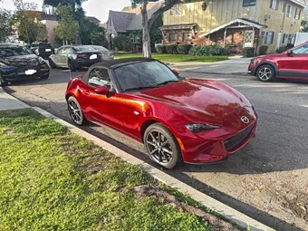 2018 Mazda MX-5 Miata JM1NDAD73J0200475