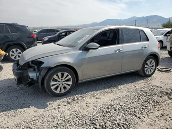 2018 Volkswagen Golf 3VWG17AU9JM276596