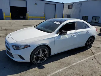 2019 Mercedes-Benz A-Class WDD3G4EB0KW020605