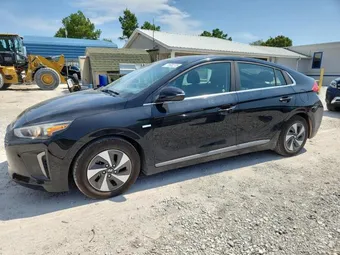 2017 Hyundai Ioniq KMHC75LC6HU025139