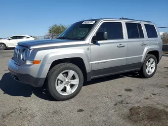 2015 Jeep Liberty (patriot) 1C4NJRBB1FD118159