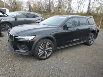 2025 Volvo V60 Cross Country YV4L12WK8S2146889