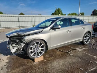 2015 Volvo S60 YV1612TK0F2340773
