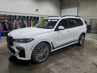 2021 BMW X7 5UXCX6C00M9F17552