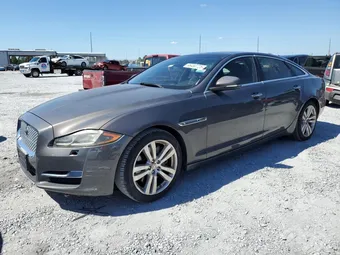 2016 Jaguar XJ SAJWA2G7XG8V97161