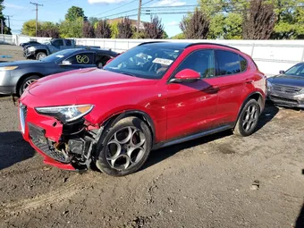 2022 Alfa Romeo Stelvio ZASPAKBN5N7D29119