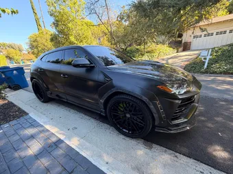2019 Lamborghini URUS ZPBUA1ZL8KLA04132