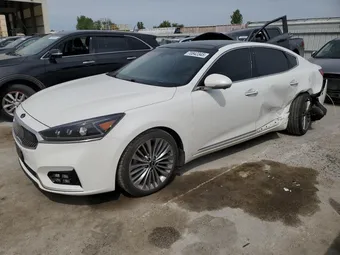 2017 Kia Cadenza KNALC4J13H5072325