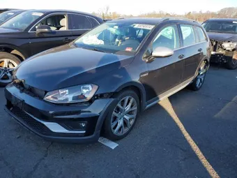 2017 Volkswagen Golf 3VWH17AUXHM512963