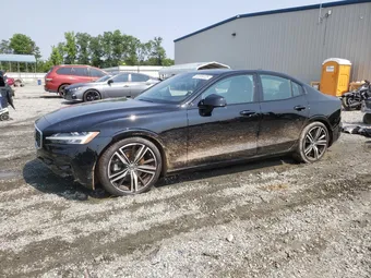 2019 Volvo S60 7JR102FM8KG007283