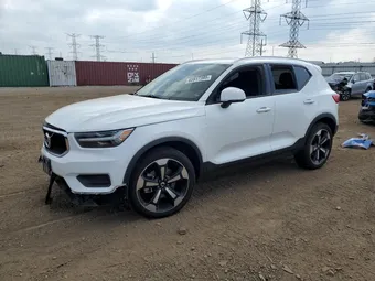 2022 Volvo XC40 YV4162UK9N2654319