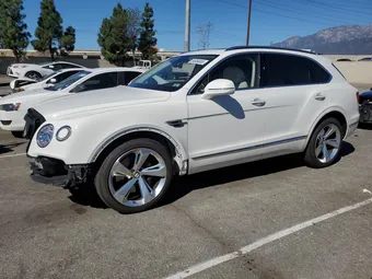 2019 Bentley Bentayga SJAAM2ZV7KC027119