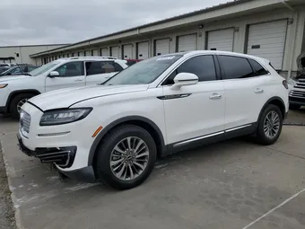 2020 Lincoln Nautilus 2LMPJ8K96LBL05365