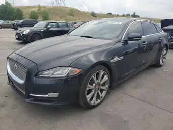 2017 Jaguar XJ SAJWJ2GDXH8W05704