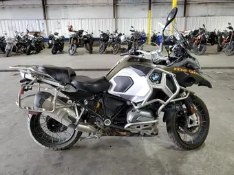 2015 BMW R WB10A1202FZ098515