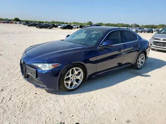 2017 Alfa Romeo Giulia ZARFAECN9H7557333