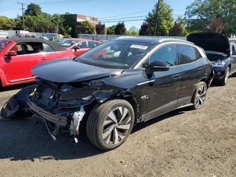 2021 Volkswagen ID4 WVGKMPE26MP039071