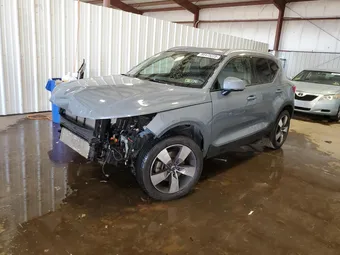 2022 Volvo XC40 YV4162UK6N2755852