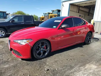 2017 Alfa Romeo Giulia ZARFAECN7H7532088