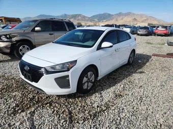 2017 Hyundai Ioniq Hybrid KMHC65LCXHU034512
