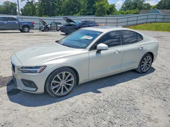 2021 Volvo S60 7JR102FKXMG093505
