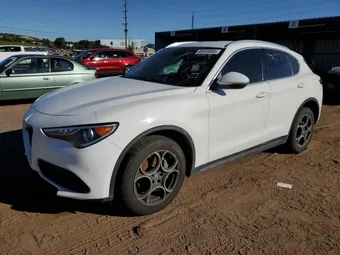 2018 Alfa Romeo Stelvio ZASFAKAN4J7B72304