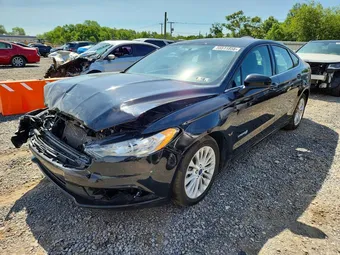 2018 Ford Fusion 3FA6P0LU8JR152622