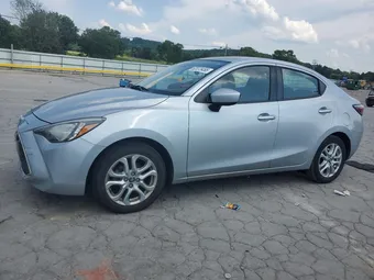 2018 Toyota Yaris 3MYDLBYV8JY311950