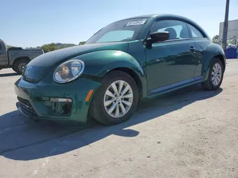 2017 Volkswagen Beetle 3VWF17AT6HM624285