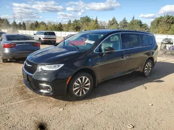 2023 Chrysler Pacifica Hybrid 2C4RC1L77PR569280