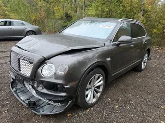 2017 Bentley Bentayga SJAAC2ZV6HC014356