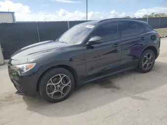 2018 Alfa Romeo Stelvio ZASFAKNN5J7C04848