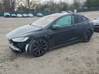 2022 Tesla Model X 7SAXCBE62NF333195