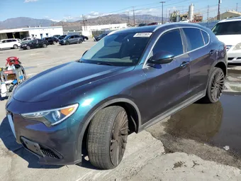 2018 Alfa Romeo Stelvio ZASFAKANXJ7B84120