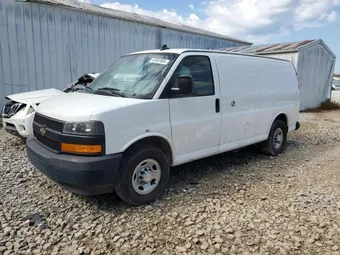 2018 Chevrolet Express 1GCWGAFP6J1184694