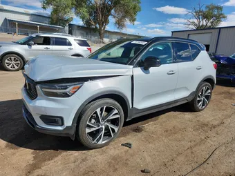 2021 Volvo XC40 YV4162UM6M2414158