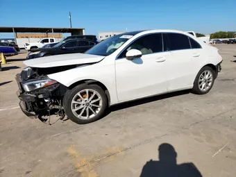 2021 Mercedes-Benz A-Class W1K3G4EB1MJ313431