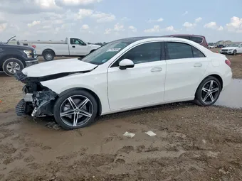 2021 Mercedes-Benz A-Class W1K3G4EB2MJ283856